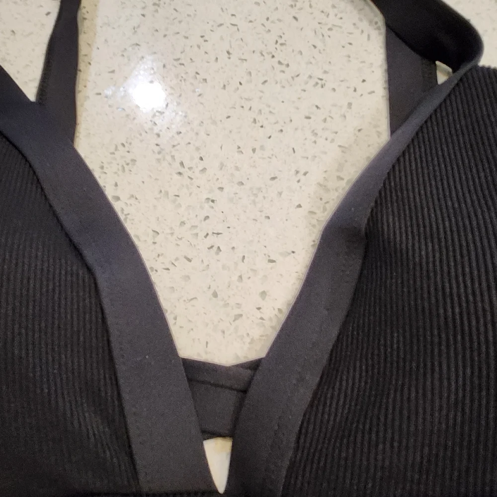 L Space Vera Bikini Top - Picture 8 of 10